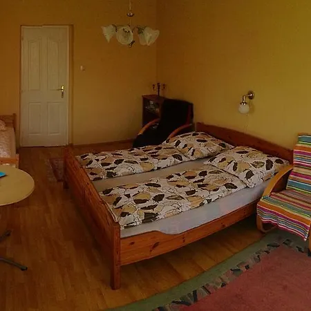 Leander Apartman